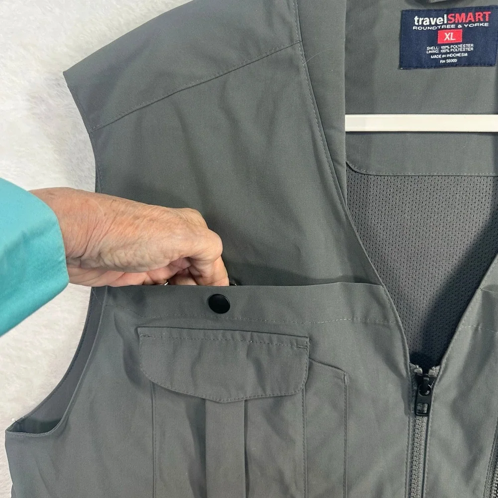Roundtree & Yorke‎ TravelSmart Utility Vest Mens XL Gray Multi-Pocket Full Zip